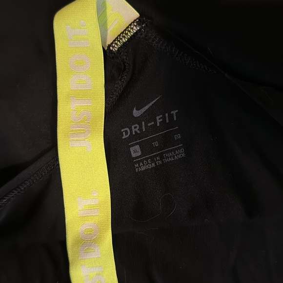 Nike Tank Top - Picture 3 of 3